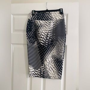 Thalia Sodi pencil skirt